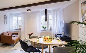 bayreuthome - Romantisches City Apartment mit Whirlpool - 2 Schlafzimmer- mobiles Klimagerät